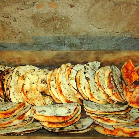 فندق مبيت وإفطار Rita And Family Loceri