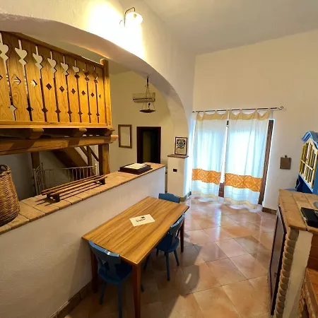 فندق مبيت وإفطار Rita And Family Loceri