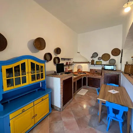 Rita And Family Bed & Breakfast 3*