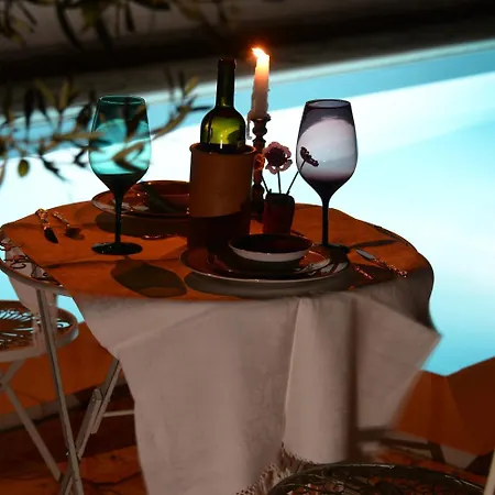 فندق مبيت وإفطار Rita And Family Loceri