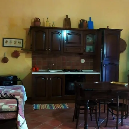 فندق مبيت وإفطار Rita And Family 4*