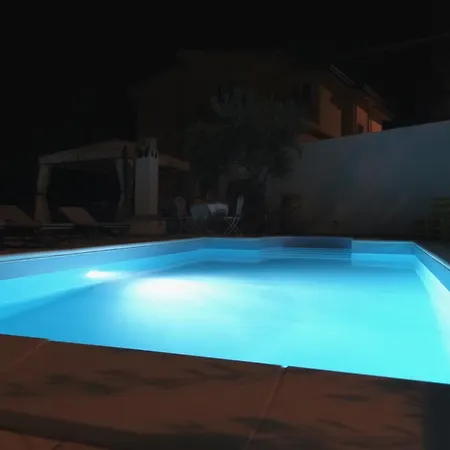 Rita And Family فندق مبيت وإفطار